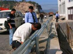 波形護(hù)欄施工圖