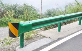 村級(jí)波形護(hù)欄