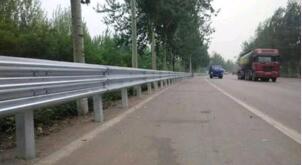 高速公路波形護欄板