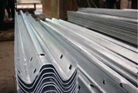 波形護(hù)欄板