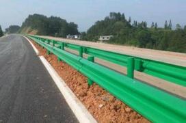 波形梁鋼護(hù)欄