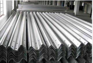 波形護(hù)欄板