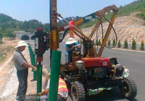 公路護(hù)欄施工