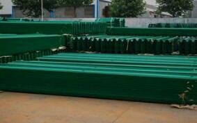 波形護(hù)欄板