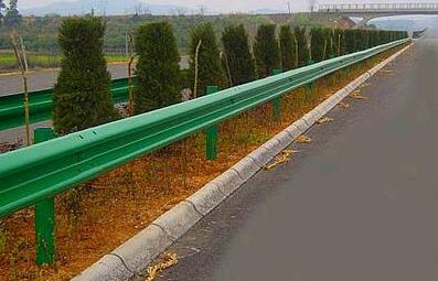 波形護(hù)欄行業(yè)標(biāo)準(zhǔn)及產(chǎn)品屬性合格狀況