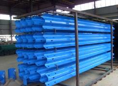 優(yōu)質波形護欄板