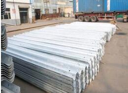 2017年最新波形護(hù)欄板的優(yōu)點(diǎn)特征