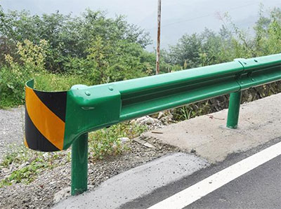公路護(hù)欄